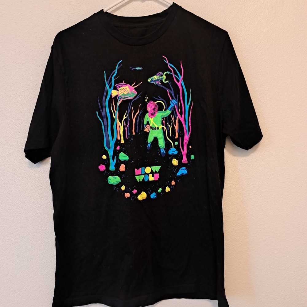 Meow Wolf Black Graphic T-Shirt Neon Deep Sea Diver Art Tee Large